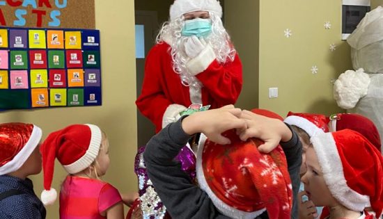 Zaķīši Ziemassvētkus svin!